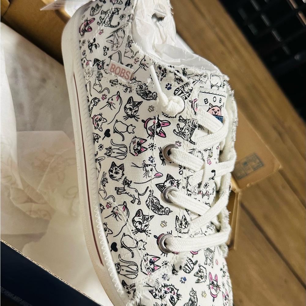 Skechers Women’s Glam Kitty Sneakers